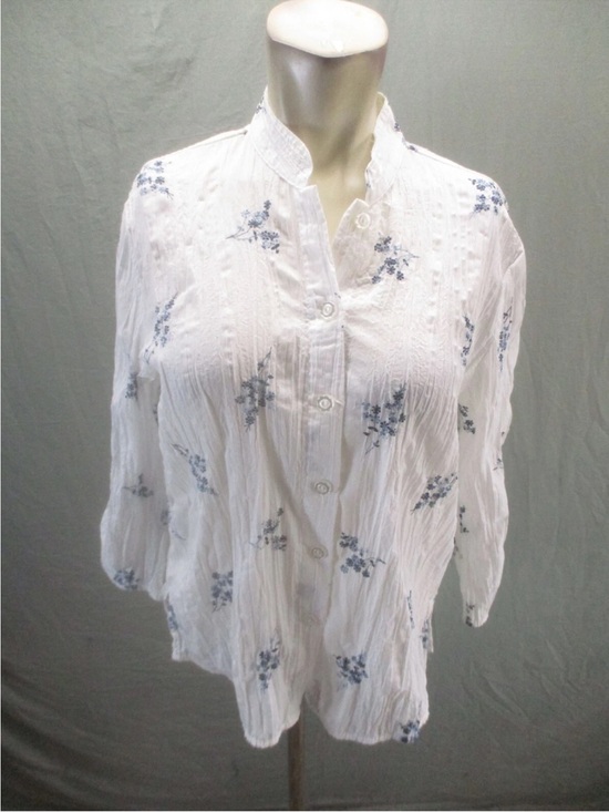 Dress Barn Tops - Dress Barn Boho Floral Embroidered Blouse Size 2X